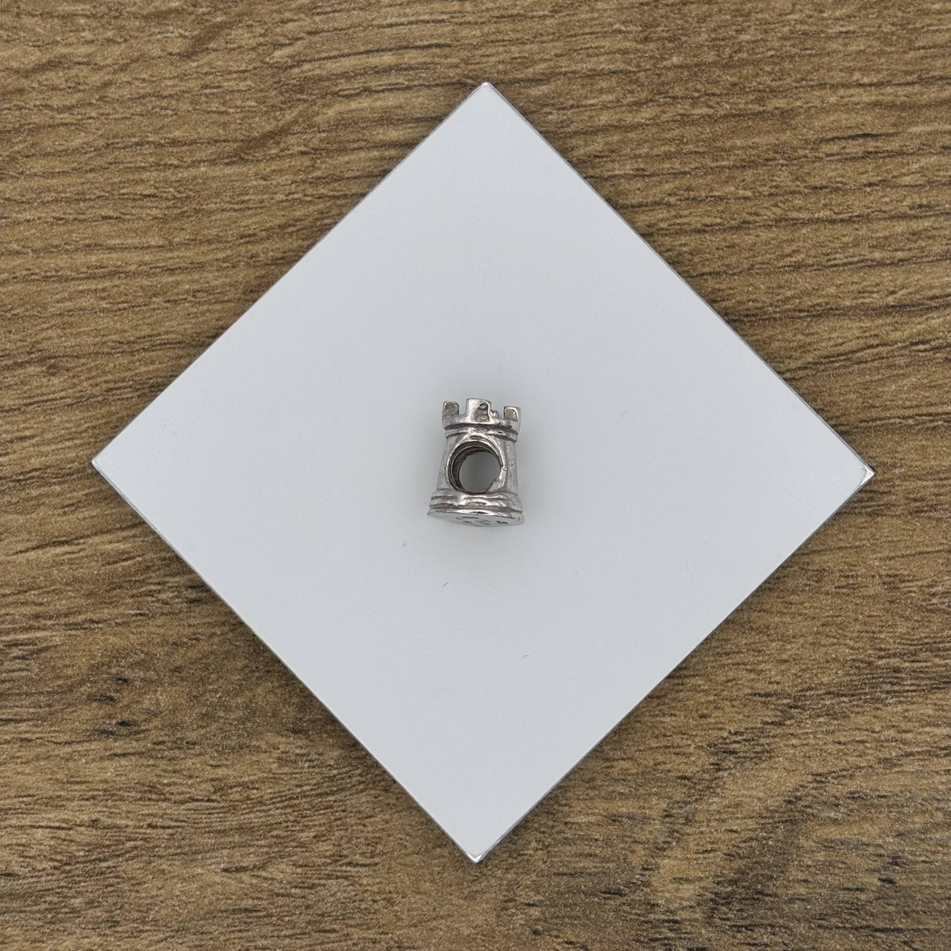 Bástya ezüst charm