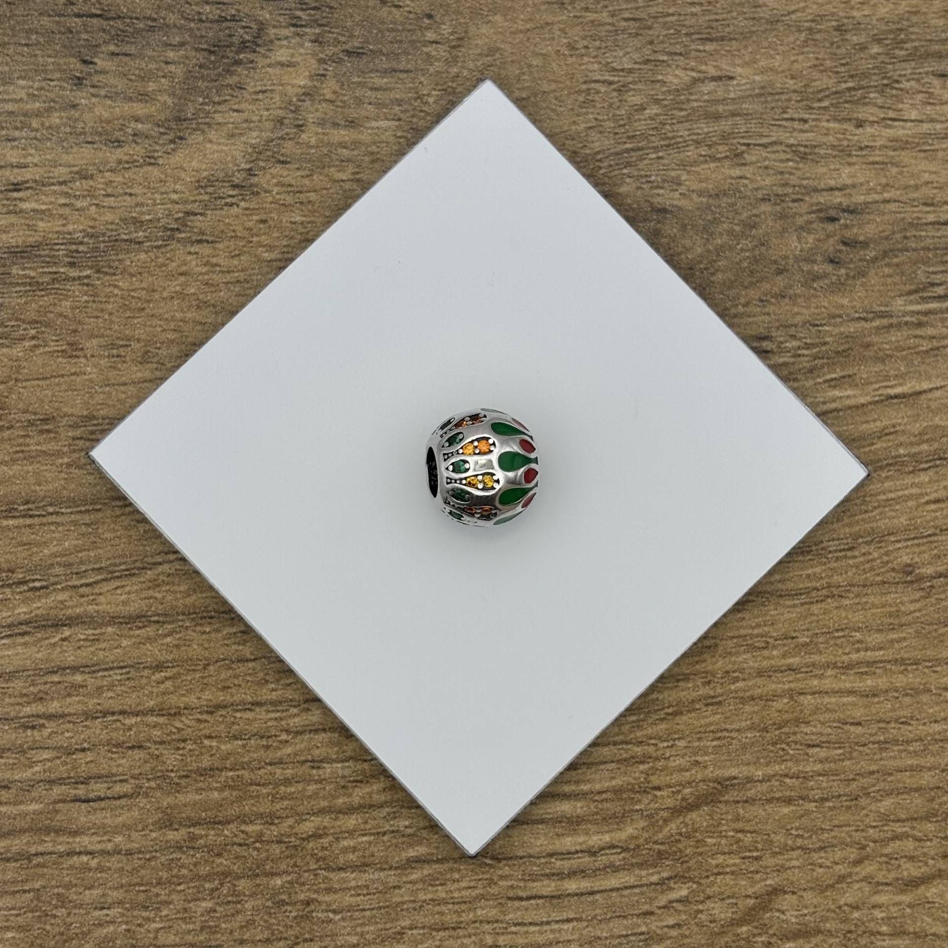 Ezüst gömb charm